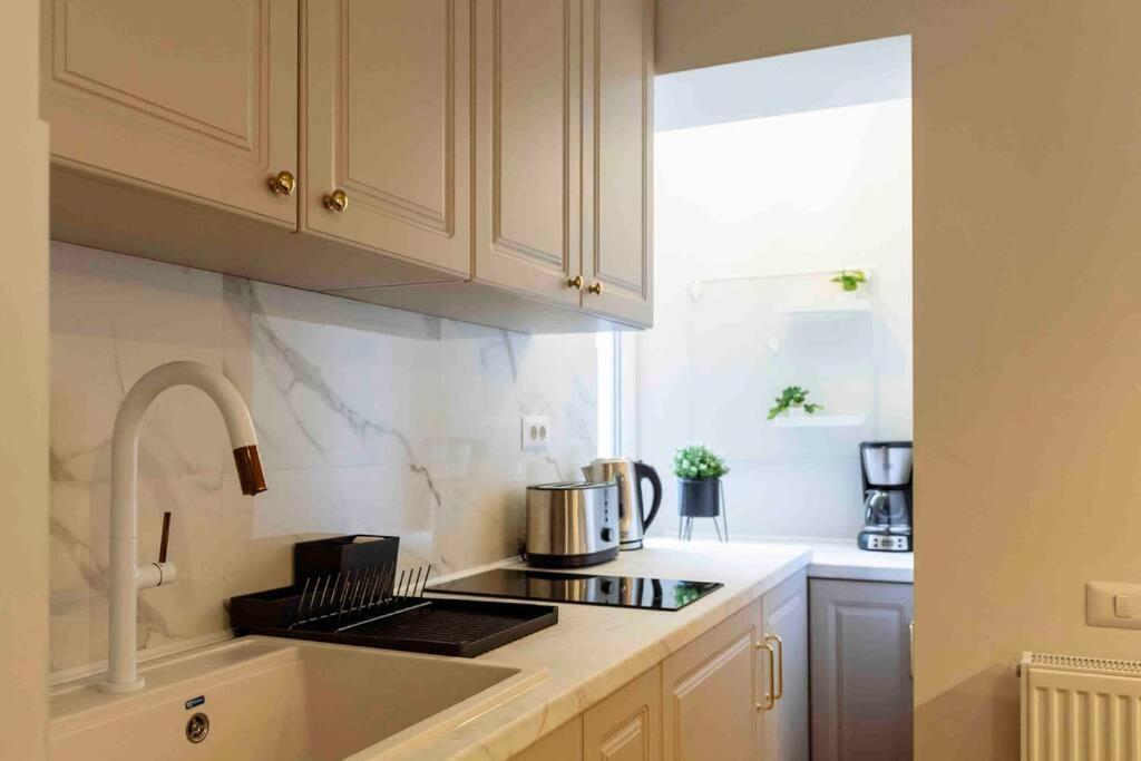 Stunning Views 2Br Intercontinental Flat Apartment Букурещ Екстериор снимка